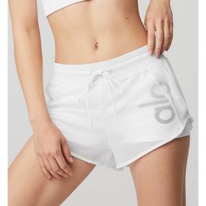 Ambience short in graphic in white